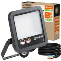 LED-Flutlicht 69W 10000lm 4000K IP66 Schwarz mit Dämmerungssensor LEDVANCE Flutlicht