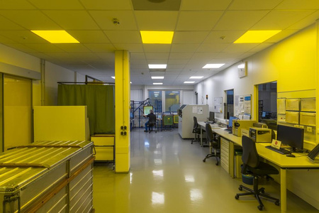 LED Panel Büroleuchte Deckenleuchte 33W 4320lm 4000K Neutral Dimmbar Anbau Weiß 60x60cm UGR19 Zigbee Komfort Ledvance