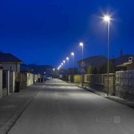 LED Industrie Straßenlampe 35W 5950lm 4000K Neutral IP66 IK09 Grau Master Street Kobi