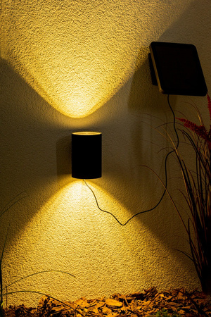 Wandleuchte LED Solar Gartenleuchte Fassade 3000K IP44 Up Down Dämmerungssensor