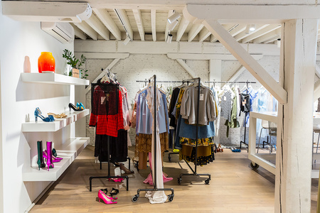 Beleuchtungsschienen-Set 2m Schiene + 4 xGU10 LED-Schienenstrahler WEISS mit Zierring