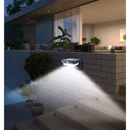 Außen-Solar-Wandleuchte LED 4000K Neutrale Garten-Fassadenleuchte mit USB-C Bewegungssensor