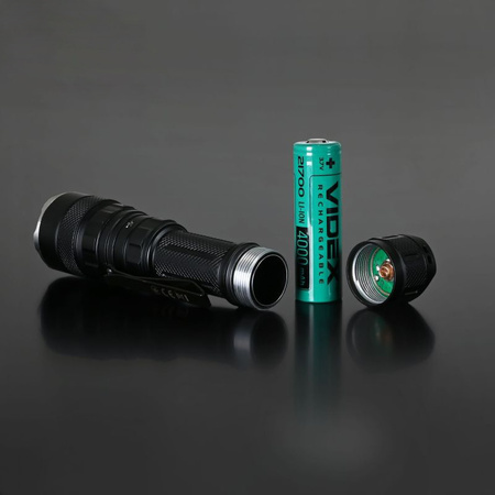 LED Wiederaufladbare Hand-Taschenlampe 3 Lichtfarben 20W 2000lm 5000K Schwarz IP68 Videx