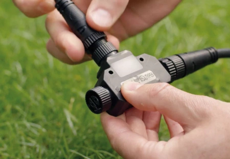 Outdoor-Verlängerungskabel Verbindungskabel 2,5m + T-Stecker IP67 Schwarz PHILIPS HUE