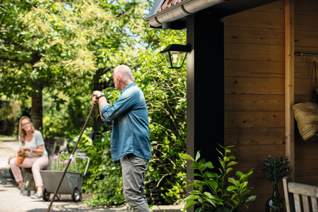 Gartenleuchte LED Wandleuchte ALPENGLOW myGarden E27 IP44 Downward Lantern Schwarz PHILIPS