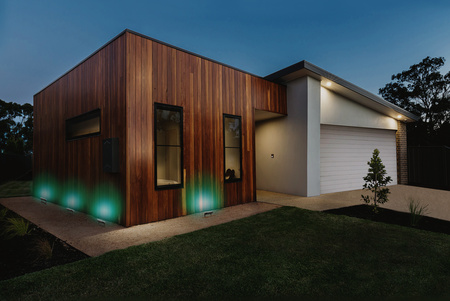 LED Fluter 10W 300lm RGB+W IP65 Schwarz LEDVANCE Smart+ WiFi Flood