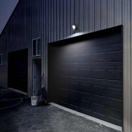 LED-Flutlicht 20W 1900lm 5000K Kalt mit Bewegungs- und Dämmerungssensor Schwarz mit Milchglasschirm Videx