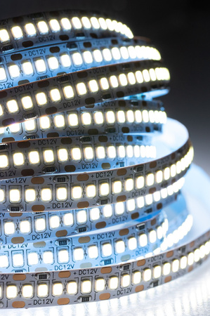 LED-Strip, LED-Streifen 12V 120W 1200LED 2835 10mm 5m kalt LUMILED