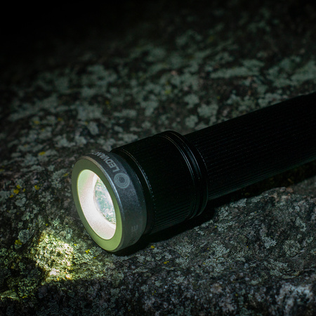 LED 15W 1400 lm IP65 Taktische Taschenlampe Batterie 6xAA ZOOM Handleuchte LEDVANCE