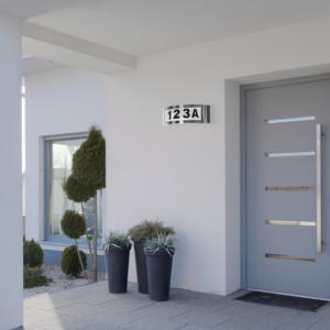 Wandleuchte beleuchtete Hausnummer RONO Silber - GOLDLUX (Polux)