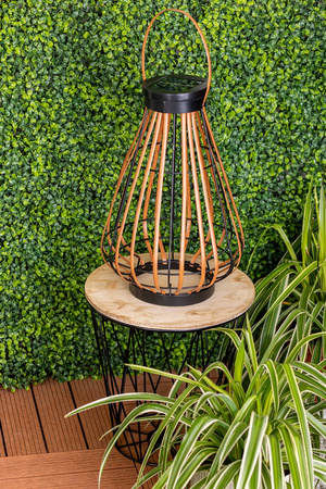 LED-Solarlampe für den Außenbereich Garten stehend Hängelaterne 3000K IP44 37cm Dämmerungssensor