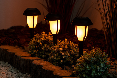 Solar-Gartenlampe LED-Fahrtaschenlampe 40cm IP44 Dämmerungssensor