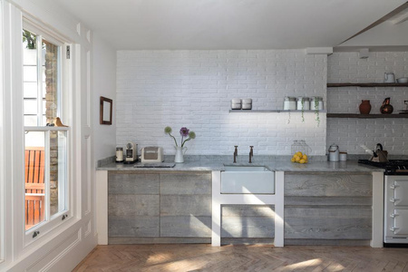 LED-Wandleuchte Beleuchtetes Regal 12W IP44 3000K Warm LEDVANCE