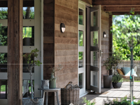 LED-Gartenwandleuchte CAPRICORN IR 6W 2700K IP44 Rund mit Bewegungssensor Anthrazit PHILIPS