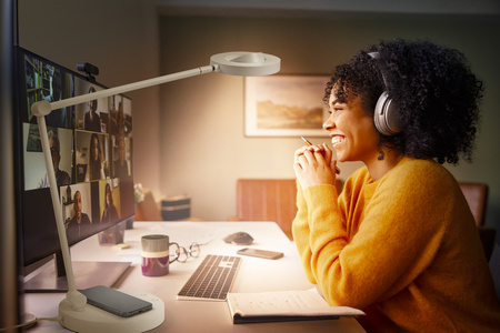 LED 20W 600lm CCT Dimmbar Weiß SMART+ WiFi Sun@Home Ledvance Nachttischlampe