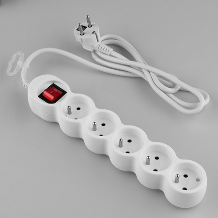 Netzverlängerungskabel Geerdete Steckdosenleiste 5 Steckdosen 1.5m ON/OFF Schalter Weißes Kabel Lendo Lumiled