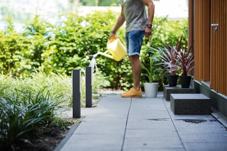 LED-Gartenleuchte für den Außenbereich STRATOSPHERE myGarden 2x4,5W 2700K IP44 Mast 42cm Anthrazit PHILIPS