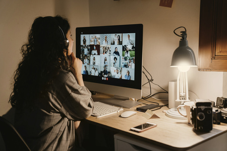 LED-Lampe E27 12W = 75W 1055lm CCT Dimmbar SMART+ WiFi Sun@Home Ledvance