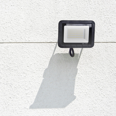 LED Fluter 50W 4000lm 6500K 120° IP65 Schwarz GOLDLUX (Polux)