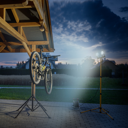 LED-Flutlicht ZUNA2 Halogenlampe 2x 50W 6500K auf Stativ + Kabel + Hermetischer Anschluss LUMILED