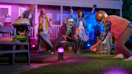 Philips HUE Nyro WACA Außenmastleuchte 13,5 W Schwarz 17455/30/P7