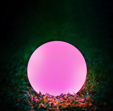 LED-Gartenkugel-Solarlampe mit Nieten weiß RGB 40cm 3000K terrestrisch + Fernbedienung