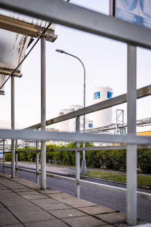 LED-Straßenlampe 90W 4000K 11700lm IP66 IK08 ECO CLASS AREA LEDVANCE