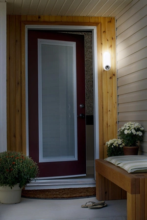 Gartenlampe LED Wandleuchte 15W 3000K Warm IP44 SMART+ WiFi mit Kamera und Sensoren Dimmbar Cloud LEDVANCE