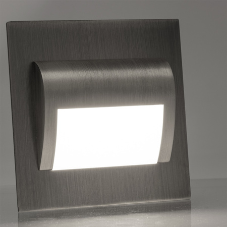 DECORUS 9 LED 1,2W Treppenleuchte Kaltmessing