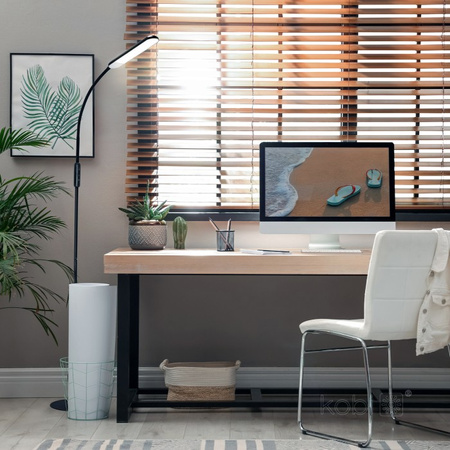 LED Stehlampe 10W 400lm CCT 180° Schwarz Telio Kobi