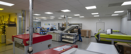 LED-Panel Büroleuchte Deckenleuchte 33W 4320lm 6500K Cold Surface bündig montiert Weiß 60x60cm UGR19 Comfort Ledvance