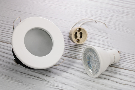 HALOGEN Einbaustrahler IP44, Deckenstrahler Badezimmer Weiß AQUS + LED GU10 36° 6W 3000K LUMILED