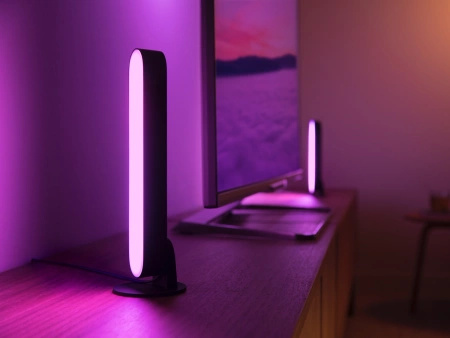 Philips HUE Play Set aus zwei schwarzen Schreibtischlampen + Netzteil 78202/30/P7
