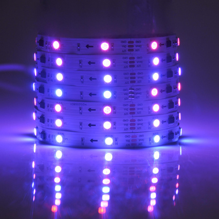 LED-Streifen RGB 24W 400lm 120° Weiß Dimmbar Sanico Goldlux