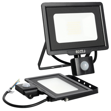 LED-Flutlicht 30W 2400lm 6000K IP44 Schwarz mit Bewegungssensor LED2B KOBI MHC
