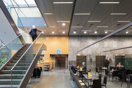 LED-Einbauleuchte 25W 2250lm IP44 3000K warmes Downlight 21,5 cm rund LEDVANCE