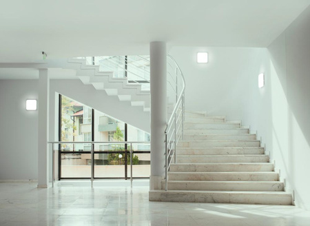 LED-Panel-Deckenleuchte 24W 2000lm 3000K - 4000K - 5000K CCT mit Dämmerungs-Bewegungssensor Anbau weiß 33x33cm Oberfläche Ledvance