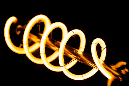 3x LED Lampen E27, Dekorative Glühbirne G95 6W = 50W 420lm 360° 2200K warm Glühfaden Smokey LUMILED