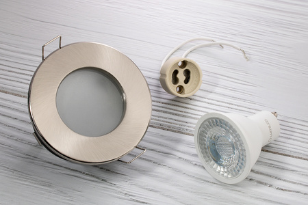 HALOGEN Einbaustrahler IP44, Deckenstrahler Badezimmer Satin AQUS + LED GU10 36° 1.5W 4000K LUMILED