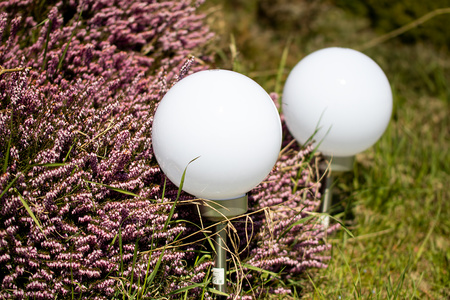 LED-Solar-Gartenlampe WHITE BALL 20cm betrieben 3500K warm + RGB GOLDLUX (Polux)