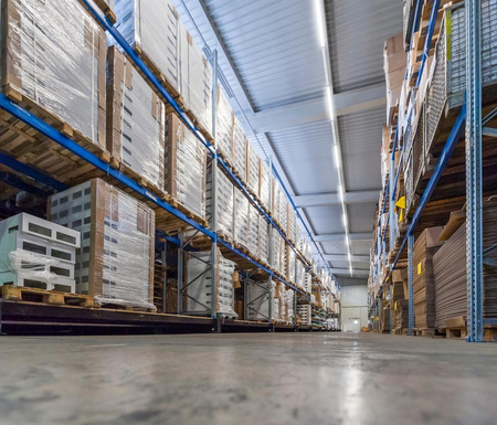 LED-Linearleuchte 75W 12750lm 4000K Neutral Dimmbar Anbau abgependelt Weiß 150,4cm Trusys Ledvance