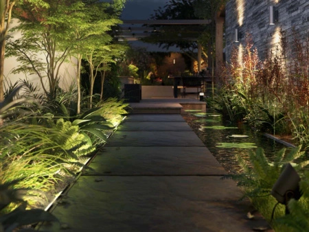LED Amaranth 20W IP65 CCT RGB PHILIPS HUE Lineare Gartenlampe