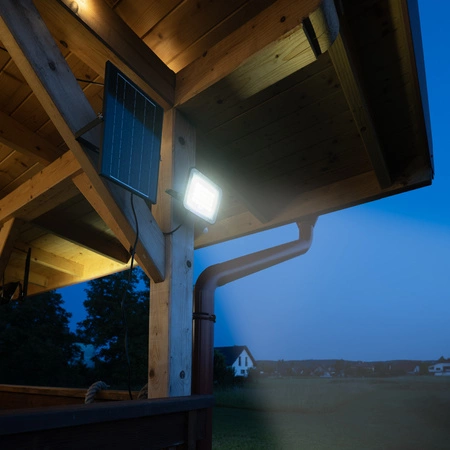 Solar LED Halogenstrahler 100W Gartenlampe 4000K IP65 PIR Bewegungsmelder + Fernbedienung FULGOR LUMILED