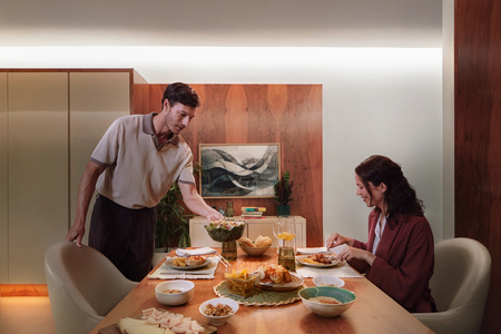 LED-Streifen 10m 60W 6000lm IP20 Weiß und Farbe Ambiance RGB + TW Weiß Smart SMART Zigbee Bluetooth Flux Strip Ultra-Bright Philips HUE