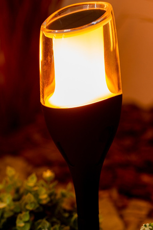 Set 4x LED Garten Fackel Solar Mast 60 cm Flamme Dämmerungssensor