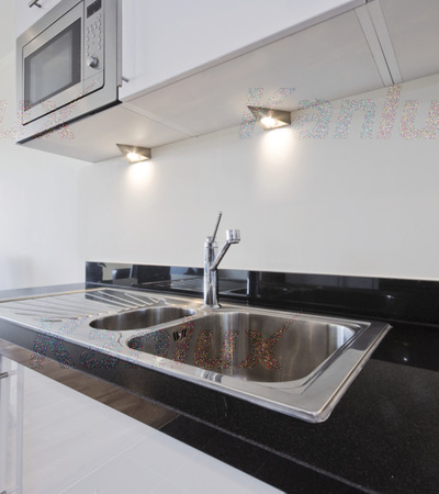 Dreieckige Unterschrank-Möbelspotleuchte ZEPO Mattchrom G4 Kanlux