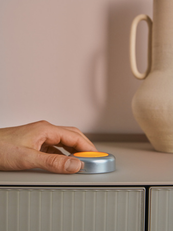 Wiederaufladbare tragbare LED-Leuchte 0.5W 40lm Dimmbar CCT RGBW OK Round Silver SMART+ Bluetooth Twist&Shake Ledvance