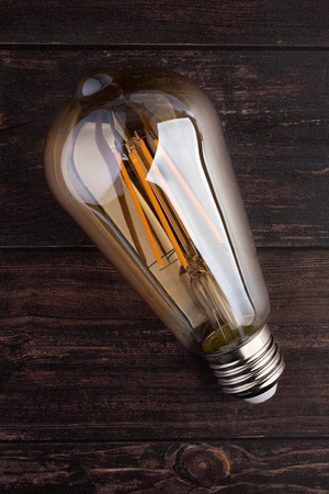 LED Lampen E27, Glühbirne ST64 6W = 50W 660lm 360° 2200K warm Glühfaden LUMILED