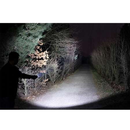 ZOOM LED XHP70 taktische Taschenlampe 25W 2000lm 3 MODI 1000m IP67 Aluminium VA0021 VAYOX