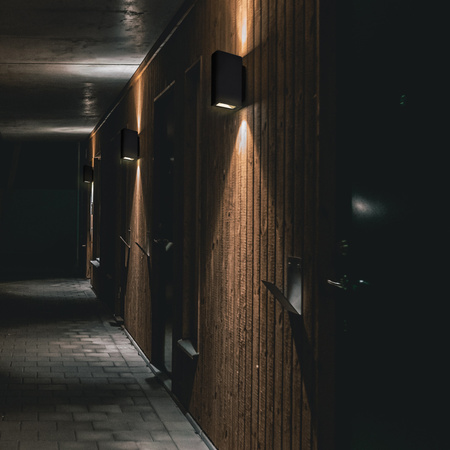 LED Elevation Wandleuchte Schwarz Oben/Unten 2x2,5W 4000K Neutral ORLEAN GOLDLUX (Polux)